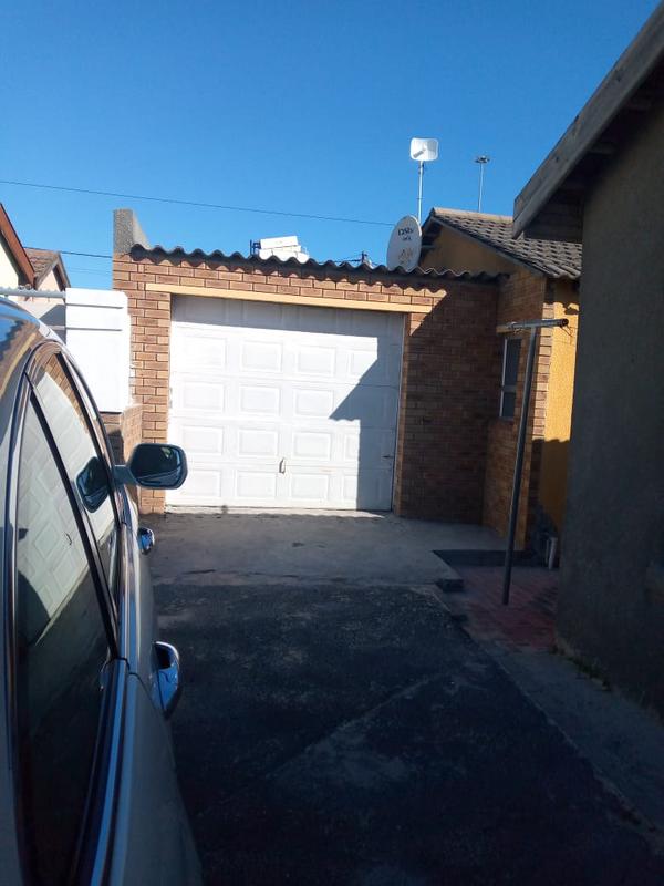 3 Bedroom Property for Sale in Kuyasa Western Cape